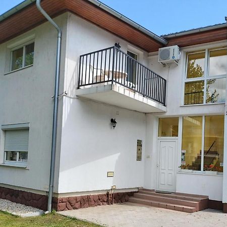 Ilona Apartmanhaz Siofok Exterior photo