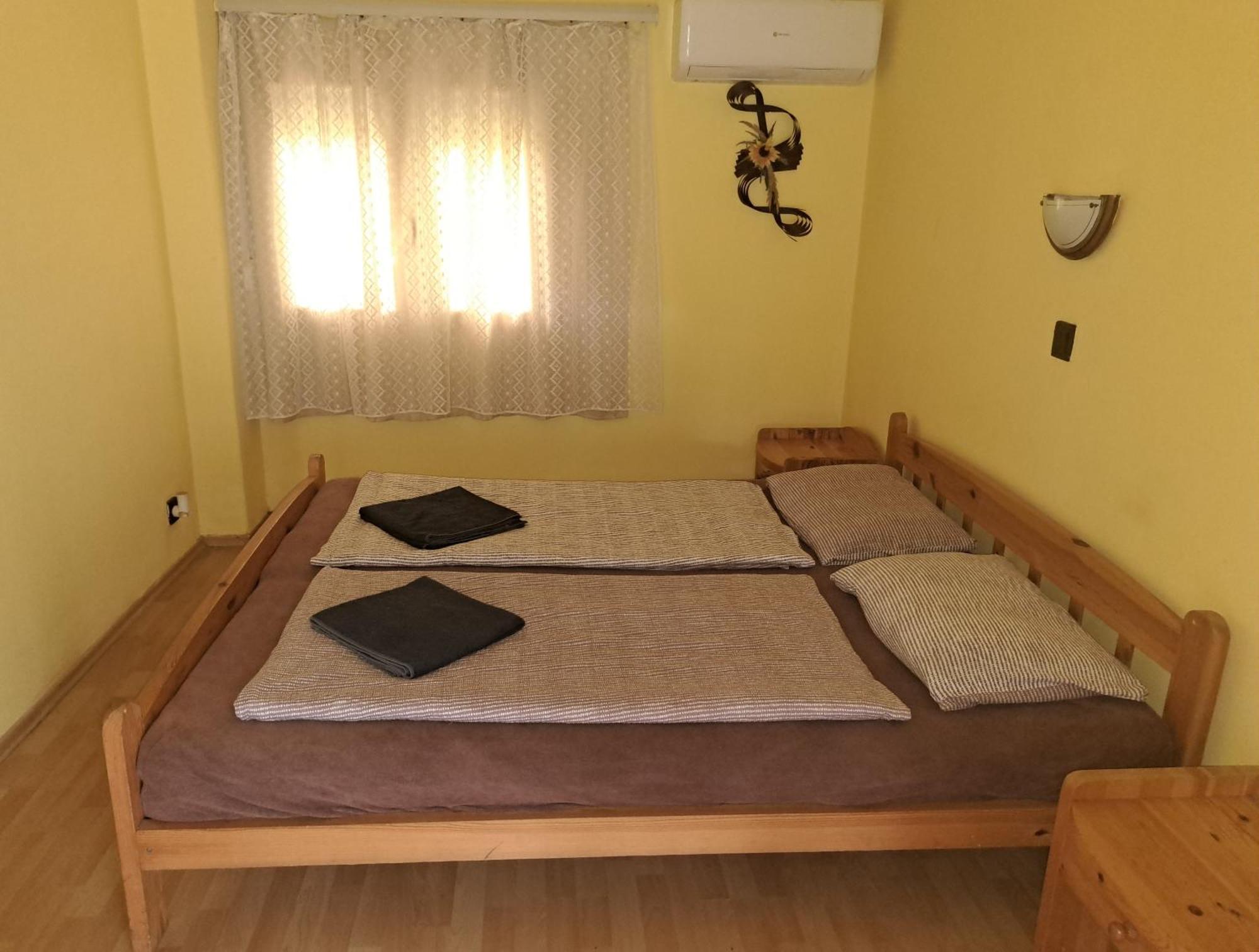 Ilona Apartmanhaz Siofok Exterior photo