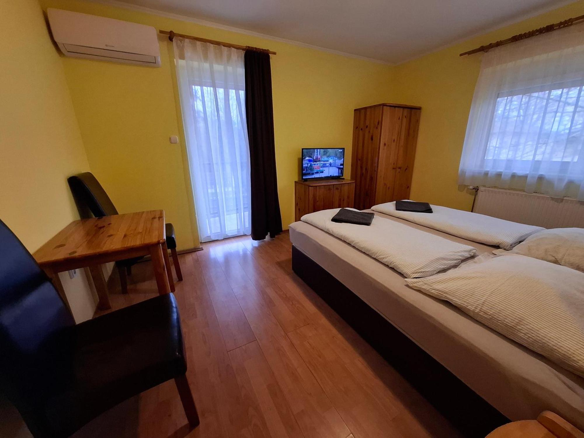 Ilona Apartmanhaz Siofok Exterior photo