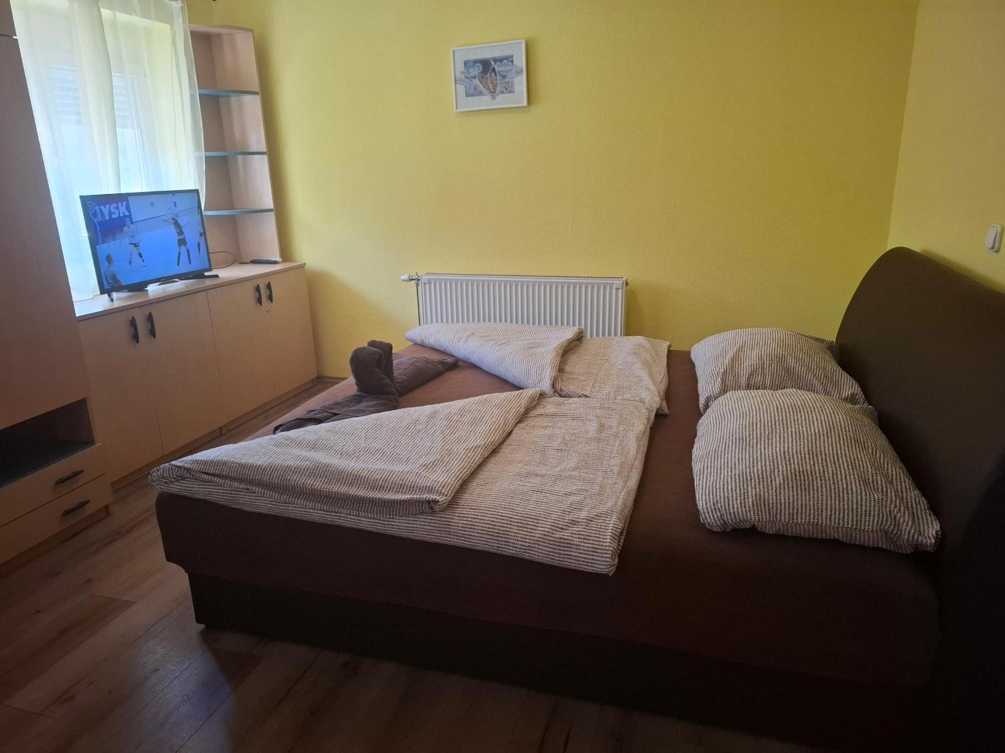 Ilona Apartmanhaz Siofok Exterior photo
