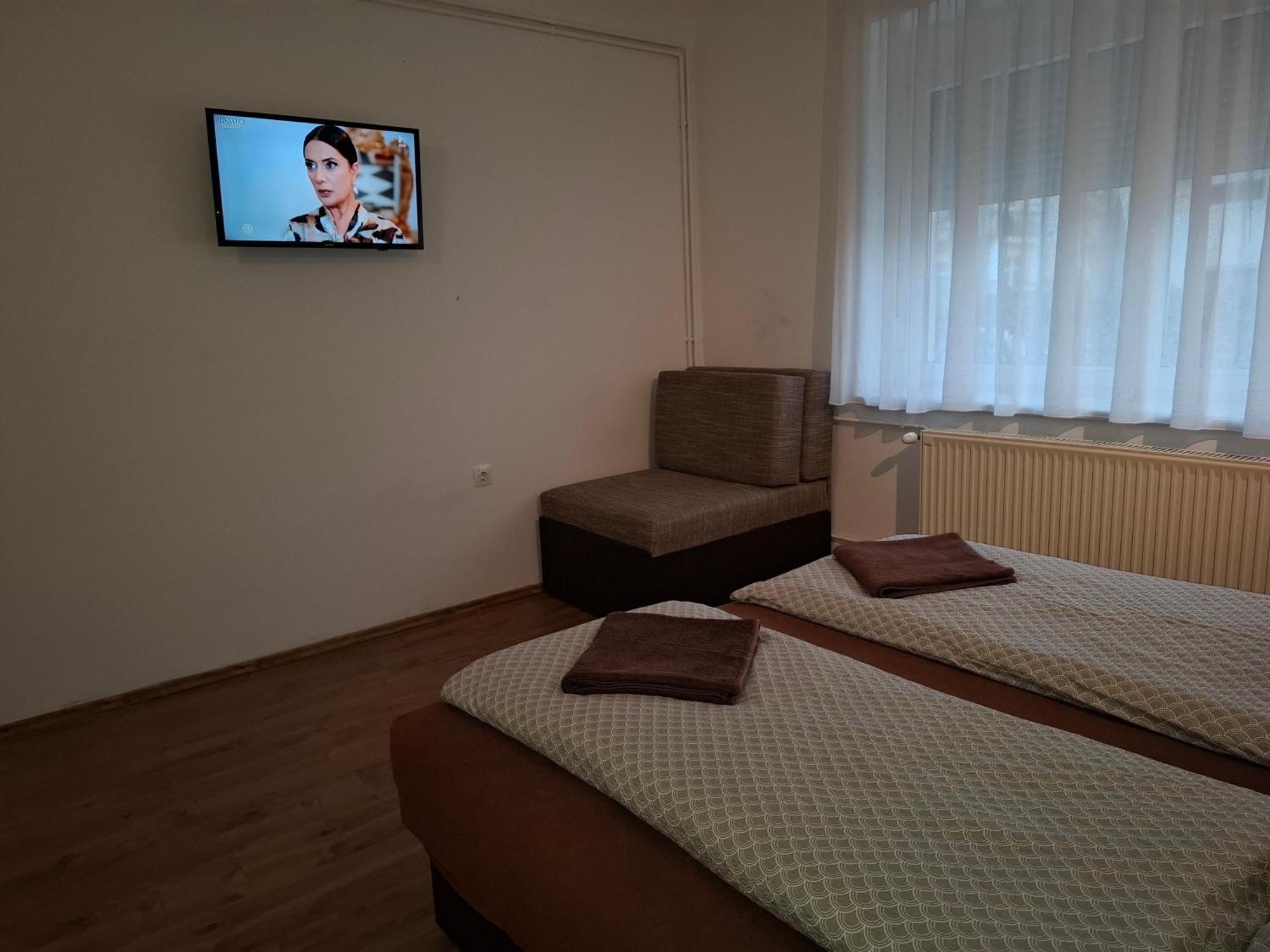 Ilona Apartmanhaz Siofok Exterior photo